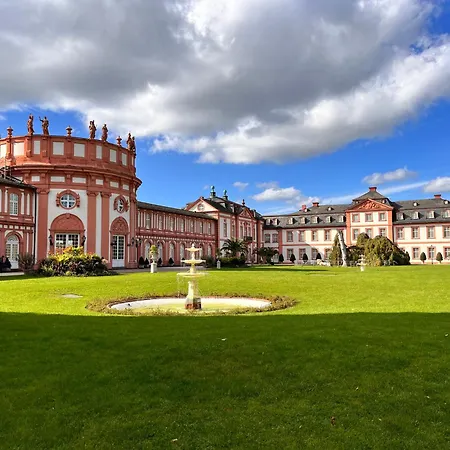 Apartment Am Schloss-Park Wiesbaden Biebrich Am Rhein Extérieur photo