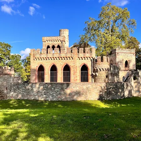 Apartment Am Schloss-Park Wiesbaden Biebrich Am Rhein Extérieur photo